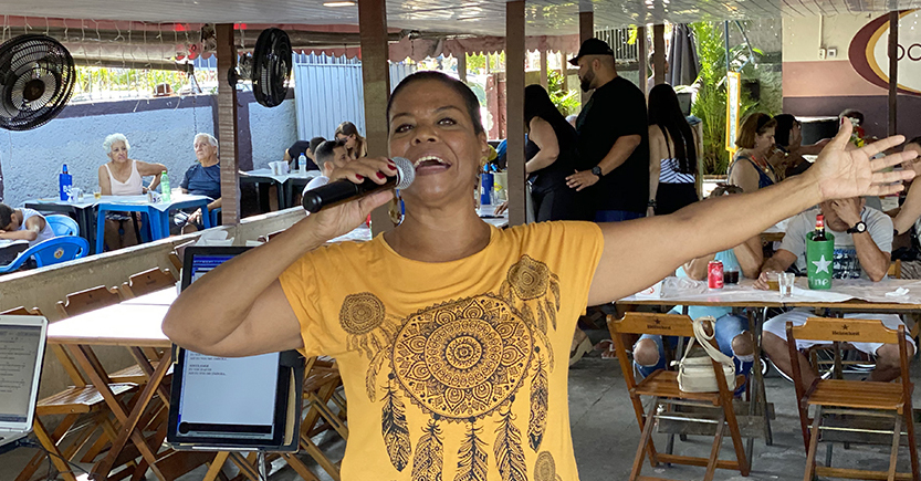 A cantora de MPB Nádia Maria faz show com o músico Wanderley do Trabalho na sexta (7), às 21h no Restaurante Zamak e no Domingo (9) a partir das 13h, no Restaurante Bom Demais Praia, na Ribeira