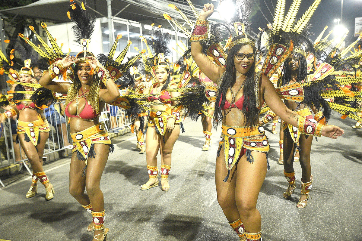 As alas apresentaram fantasias bem acabadas que conquistaram os jurados // Fotos: Wellington Jorge/Carnaval Carioca