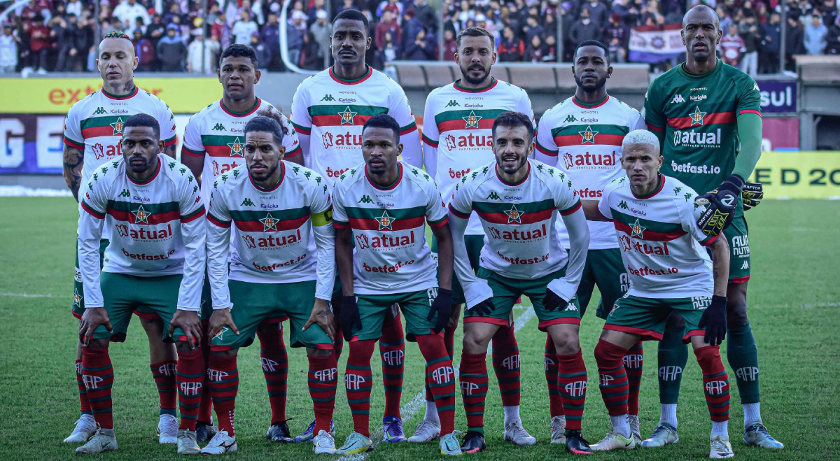 O time titular da Portuguesa na partida de ida das quartas de final diante do Caxias-RS, que terminou empatada em 1x1, fora de casa