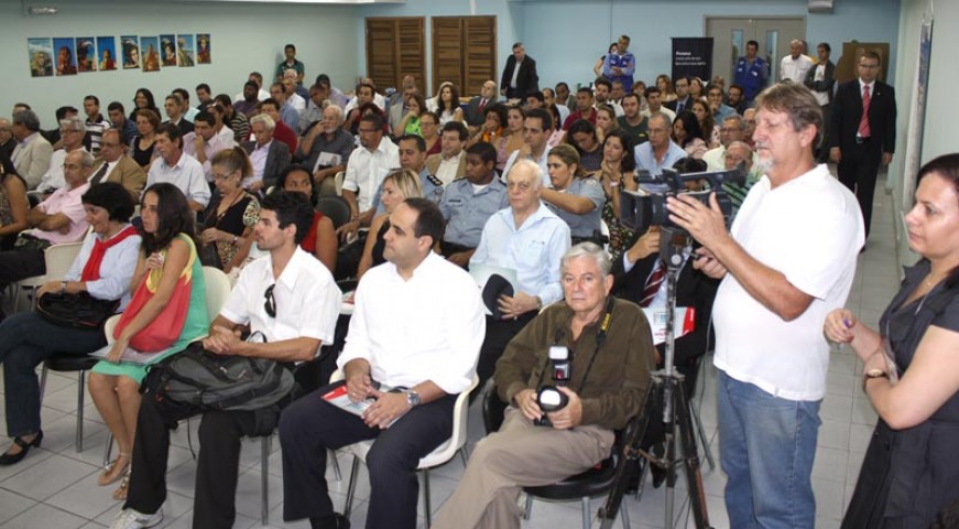 Café da Manhã - rte do público presente ao encontro realizado pela Associação Comercial, no auditório da Universidade Estácio de Sá, para a palestra do vice-governador Luiz Fernando Pezão, no dia 16 de agosto.