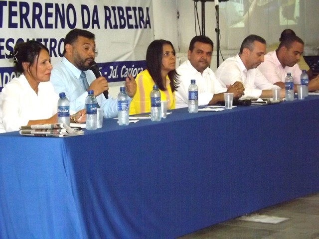 A vereadora Tânia Bastos comandou o encontro