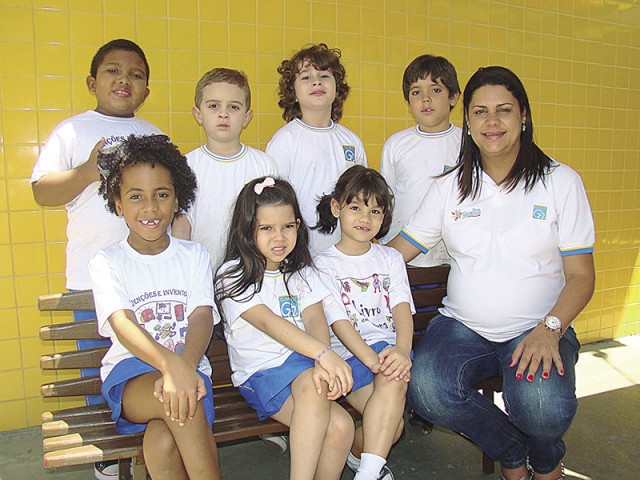 Os alunos da turma 11, que foram orientados pela professora Aline Magalhães.